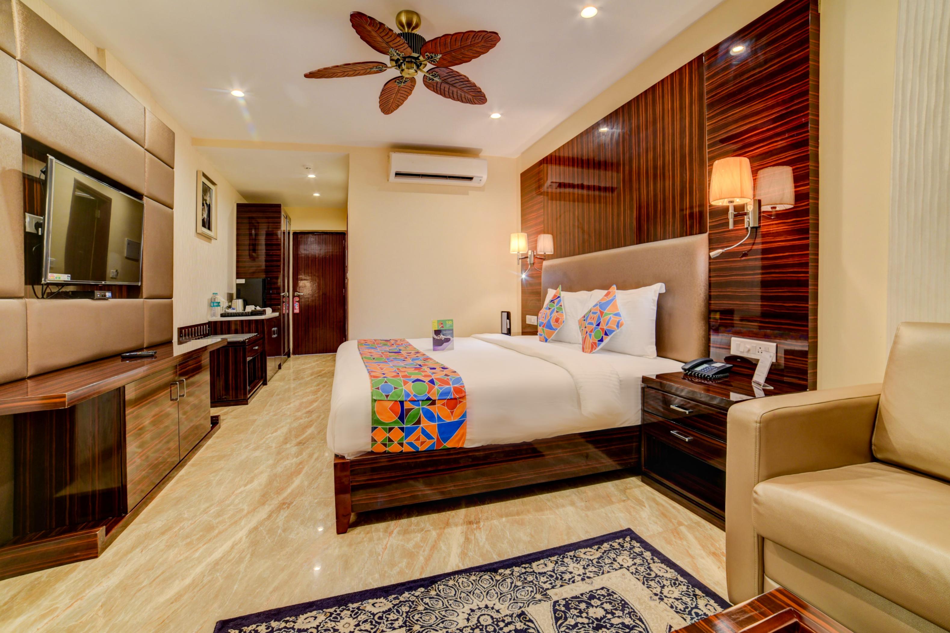 Fabhotel Prime Sarala Crown - 500m from Calangute Beach Room Type - Superior room