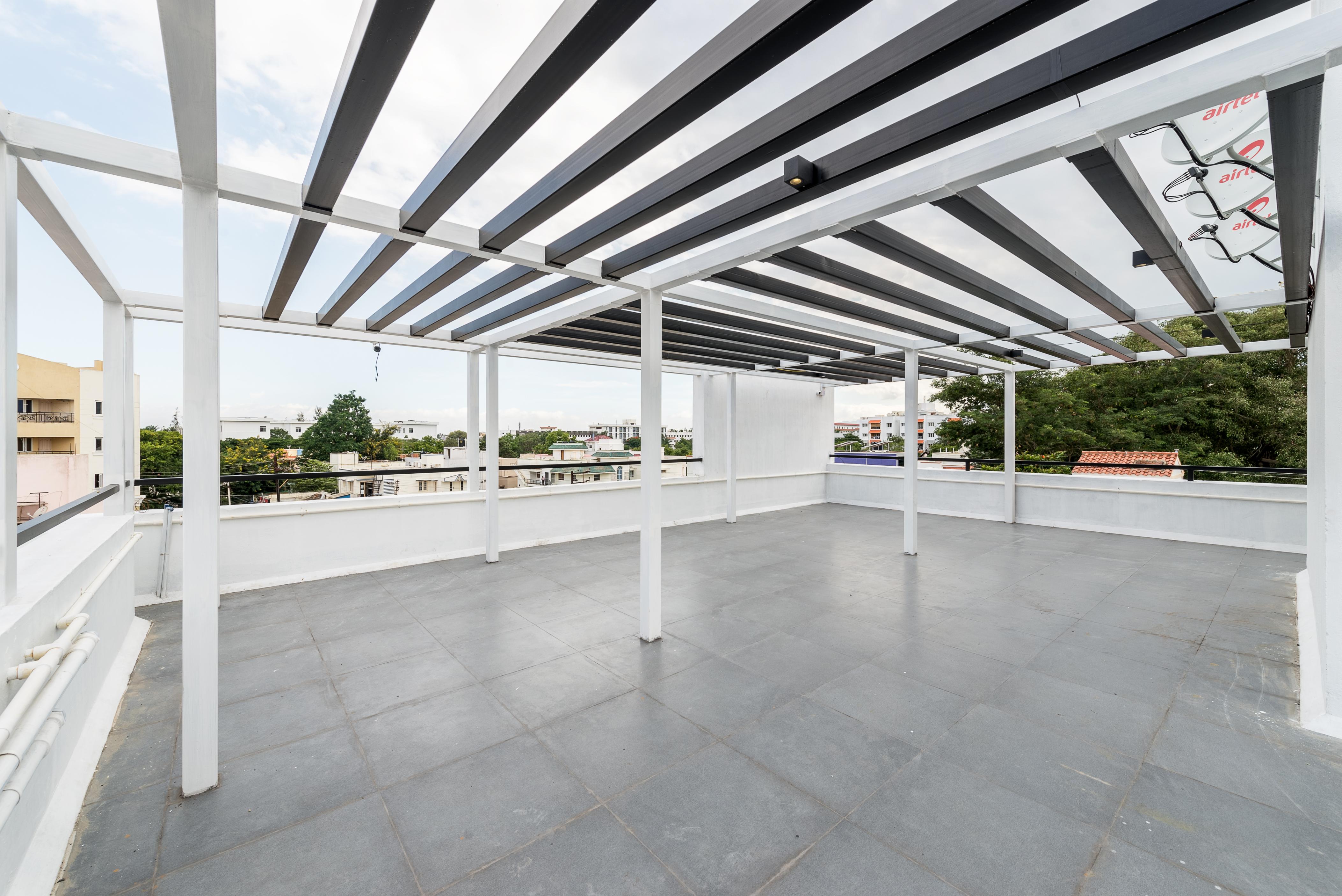 Treebo Premium Corner Stay - Tap to explore photos