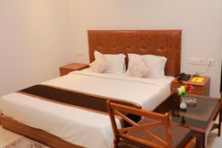 T.M INN