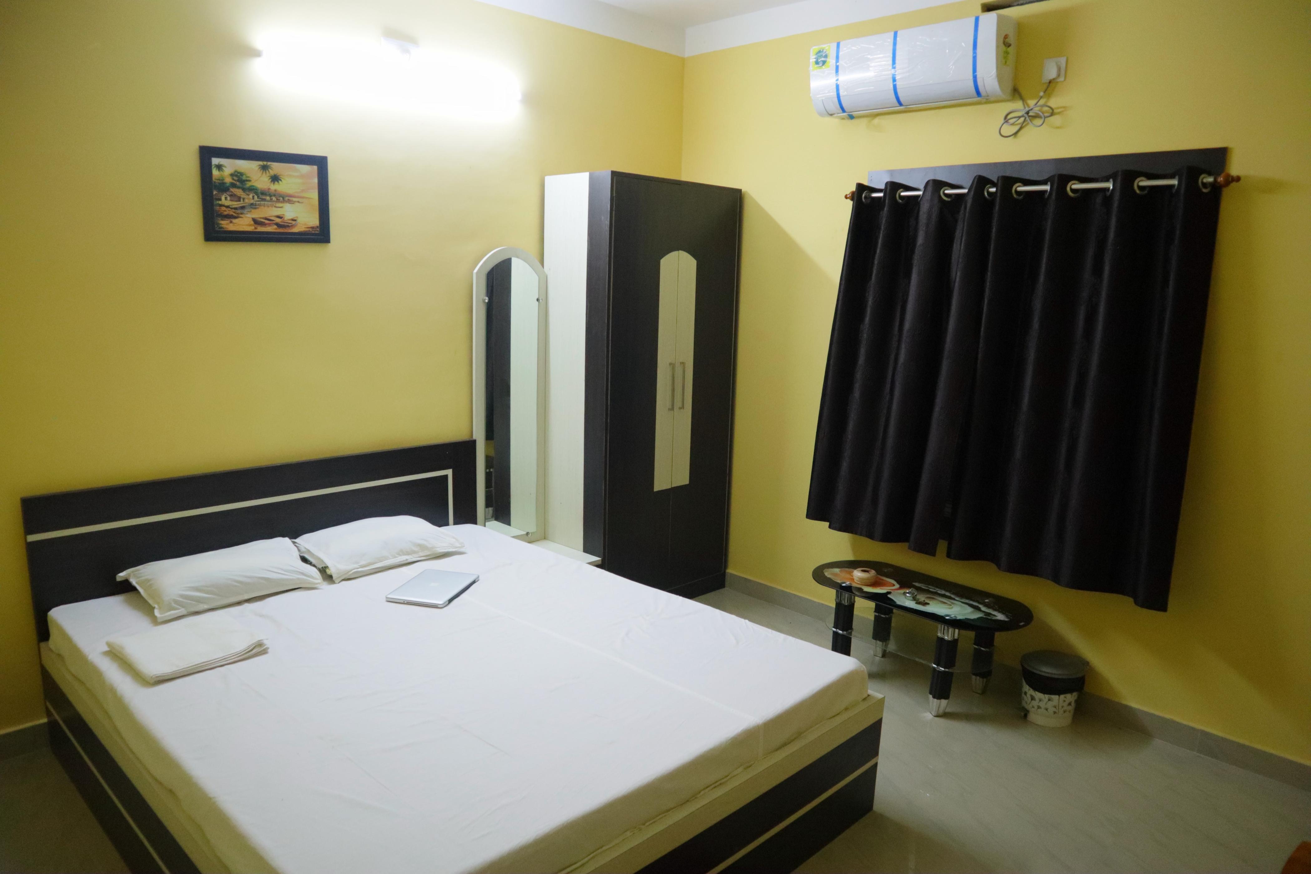 Hotel Sahil Inn - Tap to explore photos