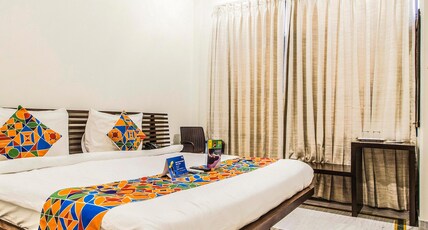 FabHotel Jaipur Villa Room Type - Deluxe Room