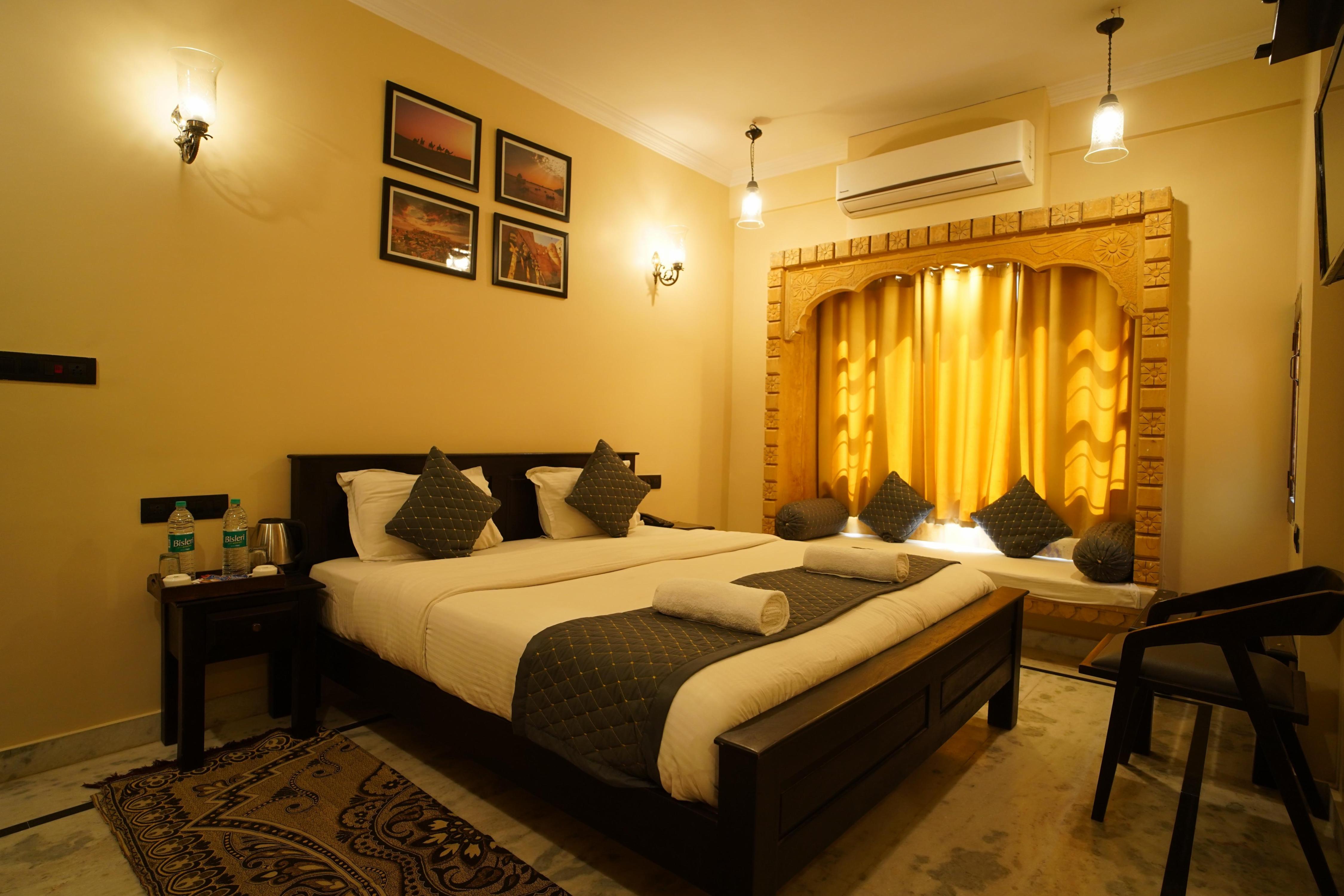 HOTEL VASSHIFA PALACE Room Type - Deluxe AC Room