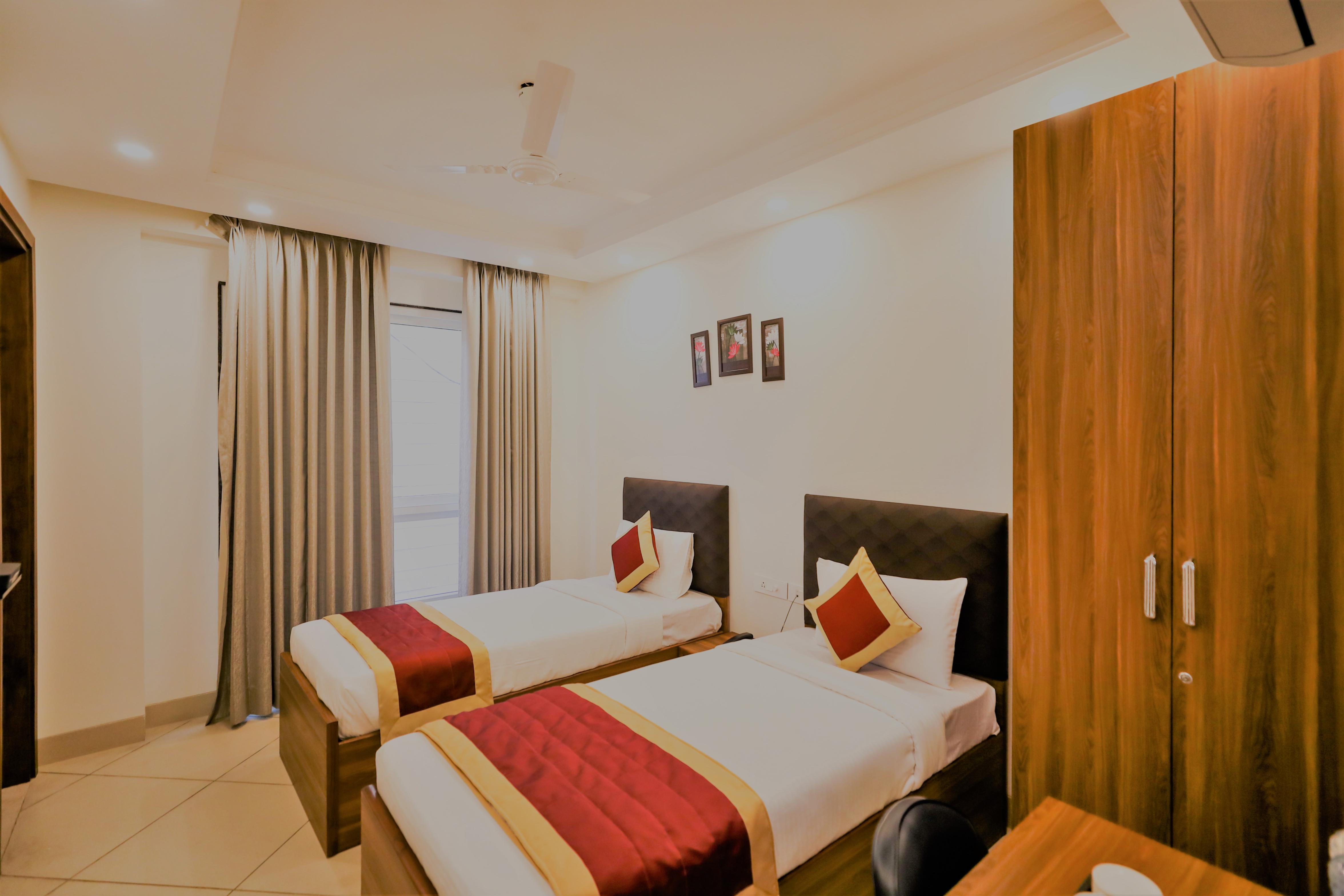 FabHotel La Paz Stay B&B Room Type - Premium Room