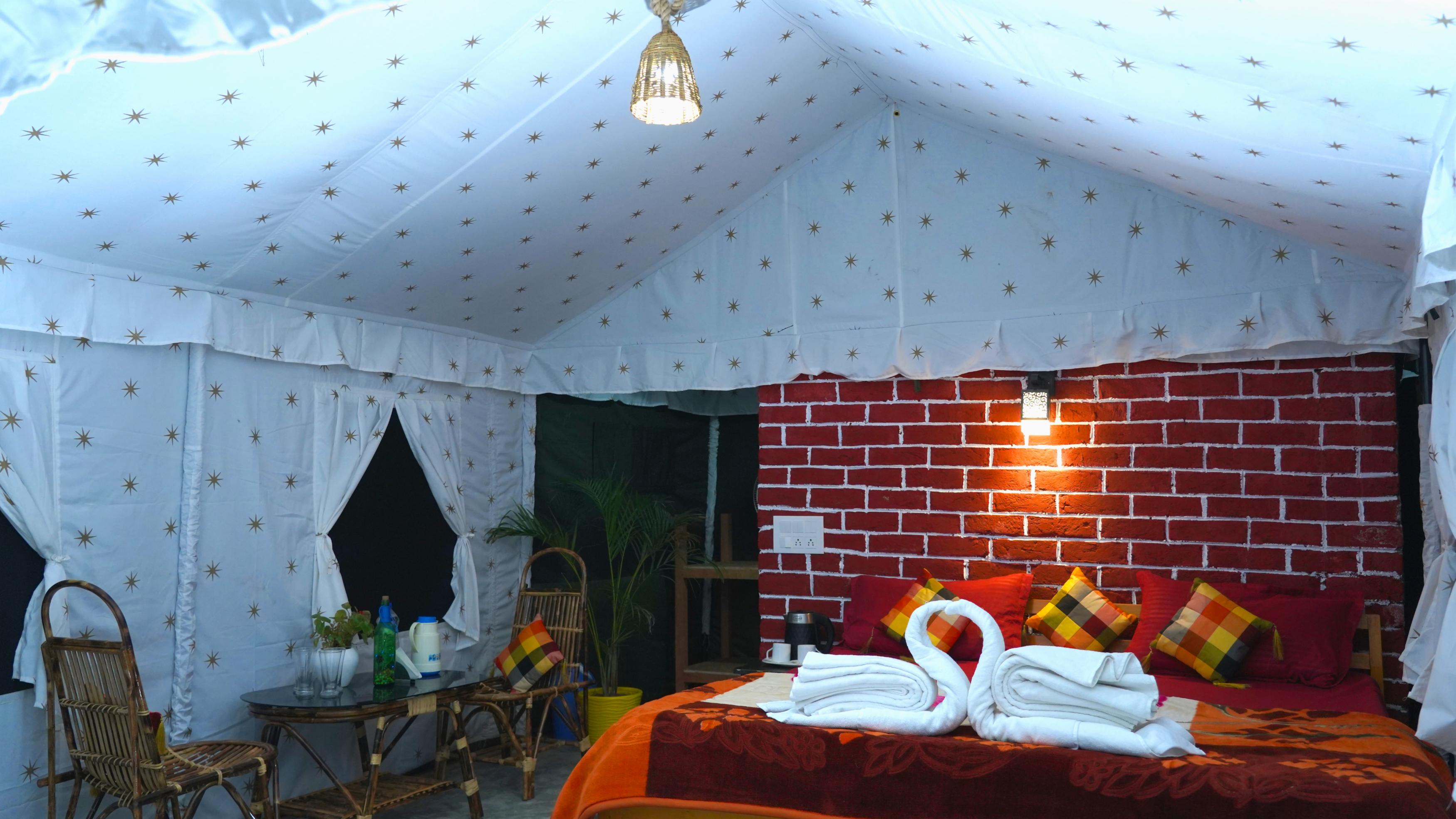 Billing Adventure Camp | Cottages & Tents Room Type - Luxury Swiss Tent