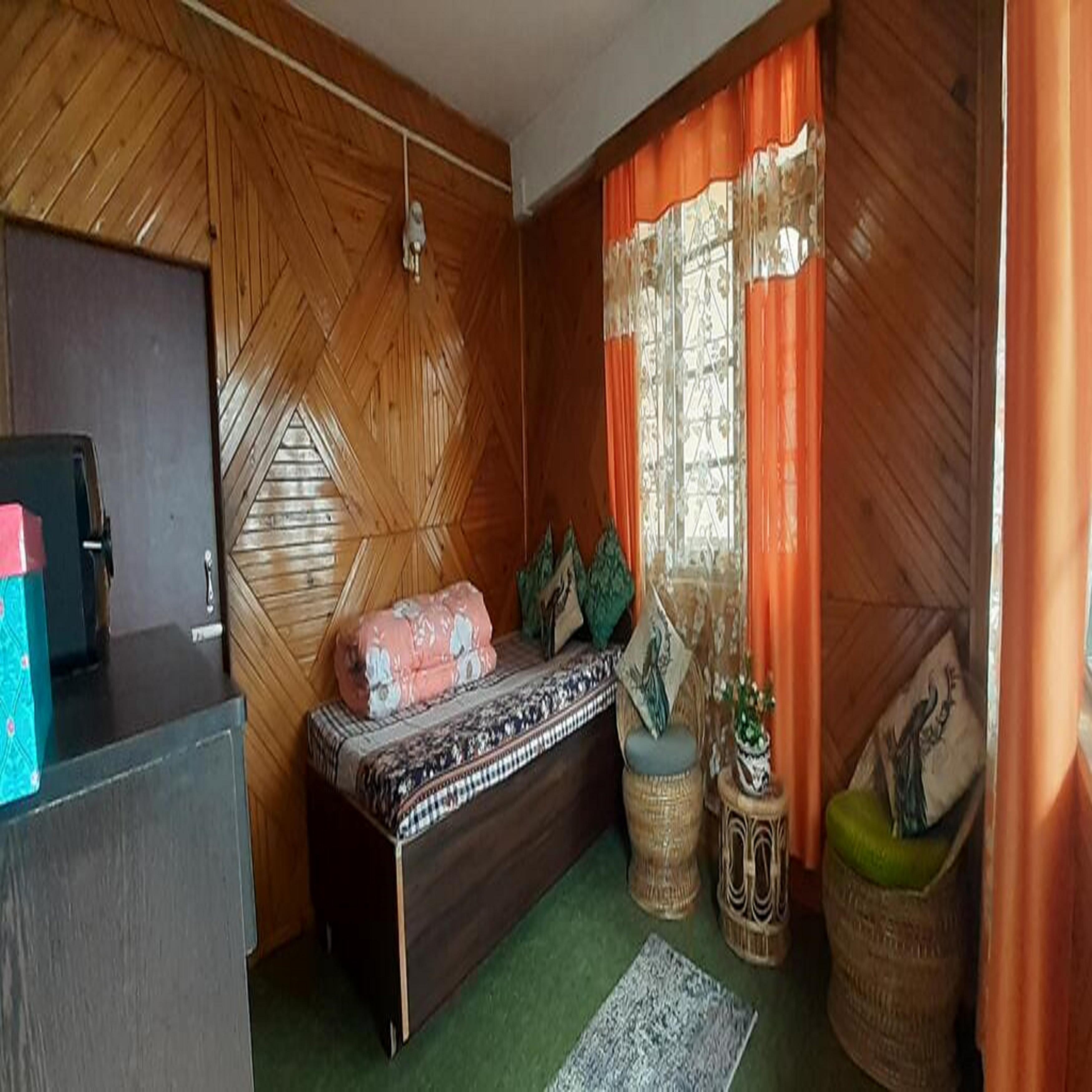 Mountain house - Tap to explore photos