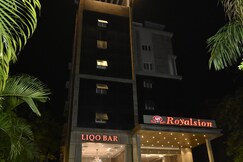 Rooms of Hotel Royalsion ( With SWIMMING POOL & BAR)