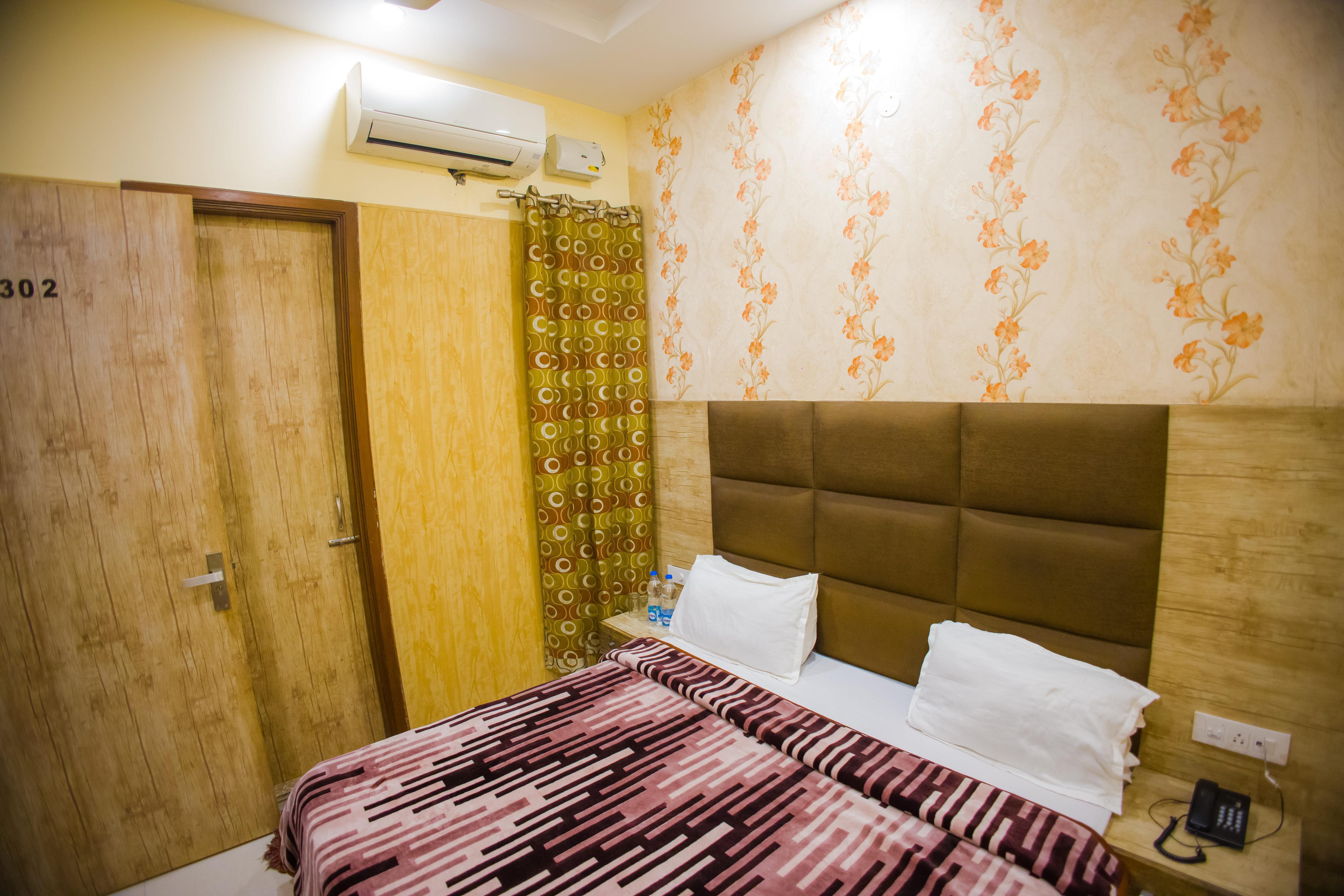 Shree Krishna Hotels - Tap to explore photos