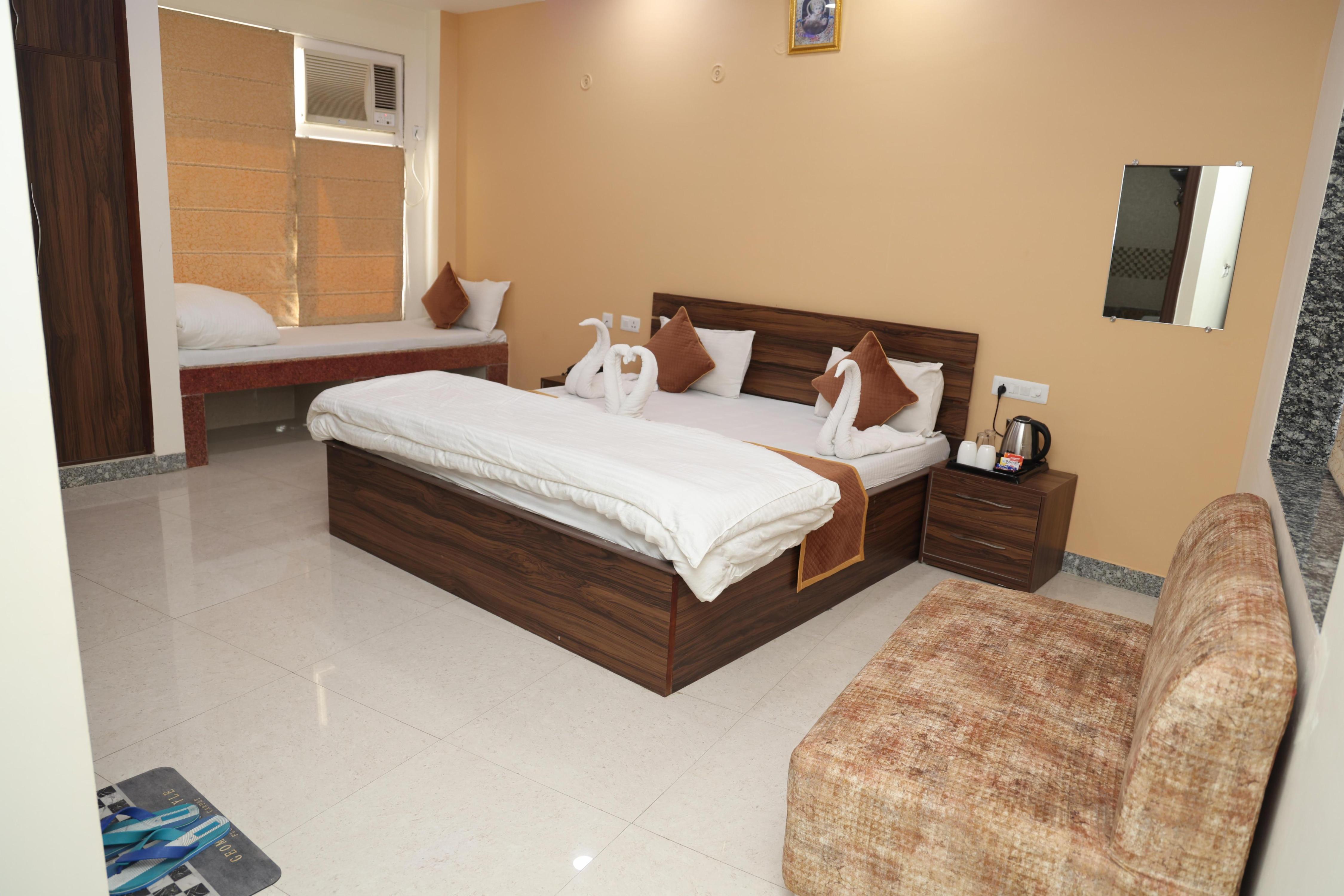 Hotel Khatu Naresh Room Type - Family Room