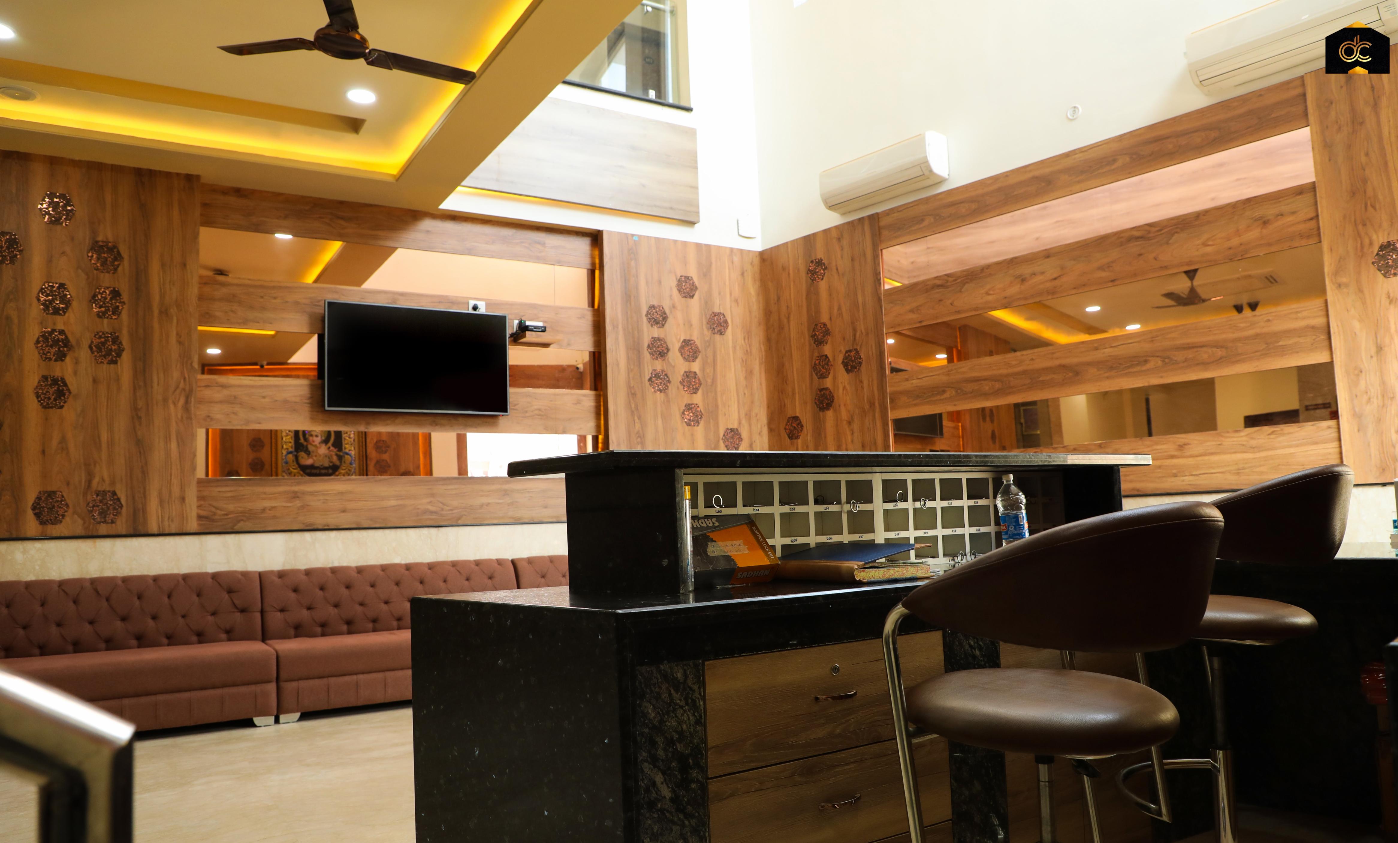 Hotel Khatu Naresh - Tap to explore photos