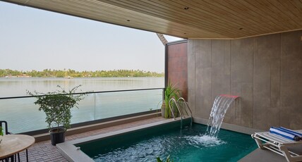 Lago Leisure Resort Room Type - Presidential Suite With Private Jacuzzi Pool