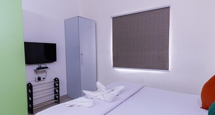 Cyber Pride Room Type - Large Room-Double Bed