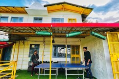 Lushtree backpackers