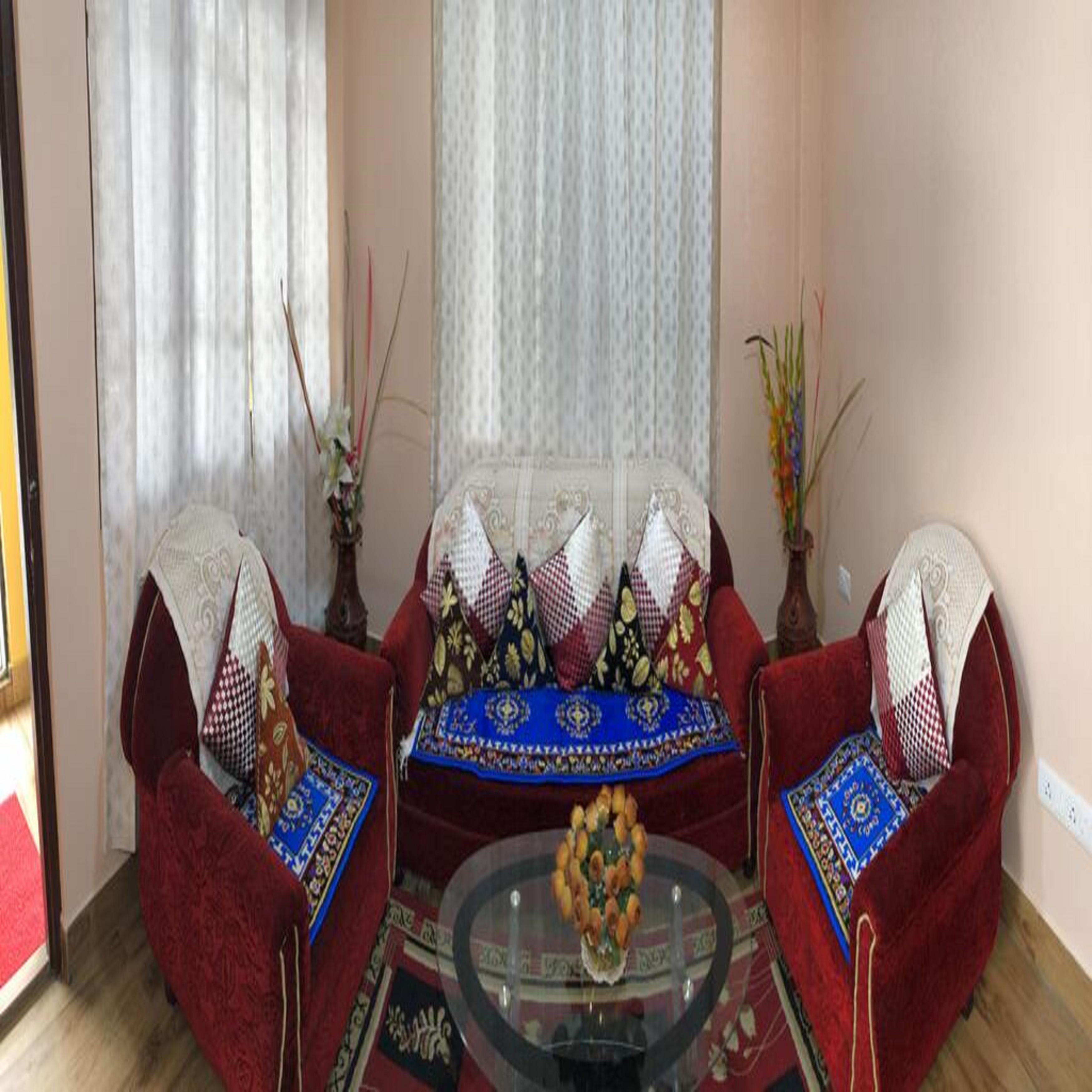 Aditya's Homestay - Tap to explore photos