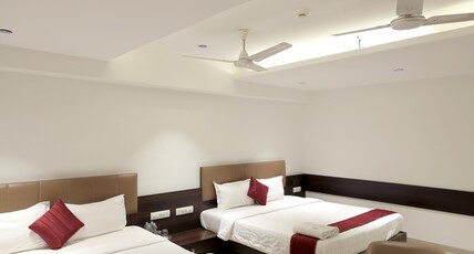 HOTEL SHAGUN - ROOMS & BANQUET Room Type - Quad Room HOTEL SHAGUN - ROOMS & BANQUET Room Type - Quad Room