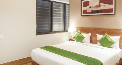 Treebo Elite Residency - 2 Kms From Railway Station Room Type - Deluxe Room Treebo Elite Residency - 2 Kms From Railway Station Room Type - Deluxe Room