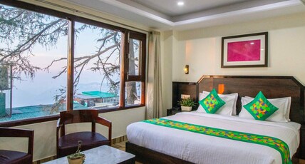 Treebo Maharaja, Near Mall Road Room Type - Deluxe Room