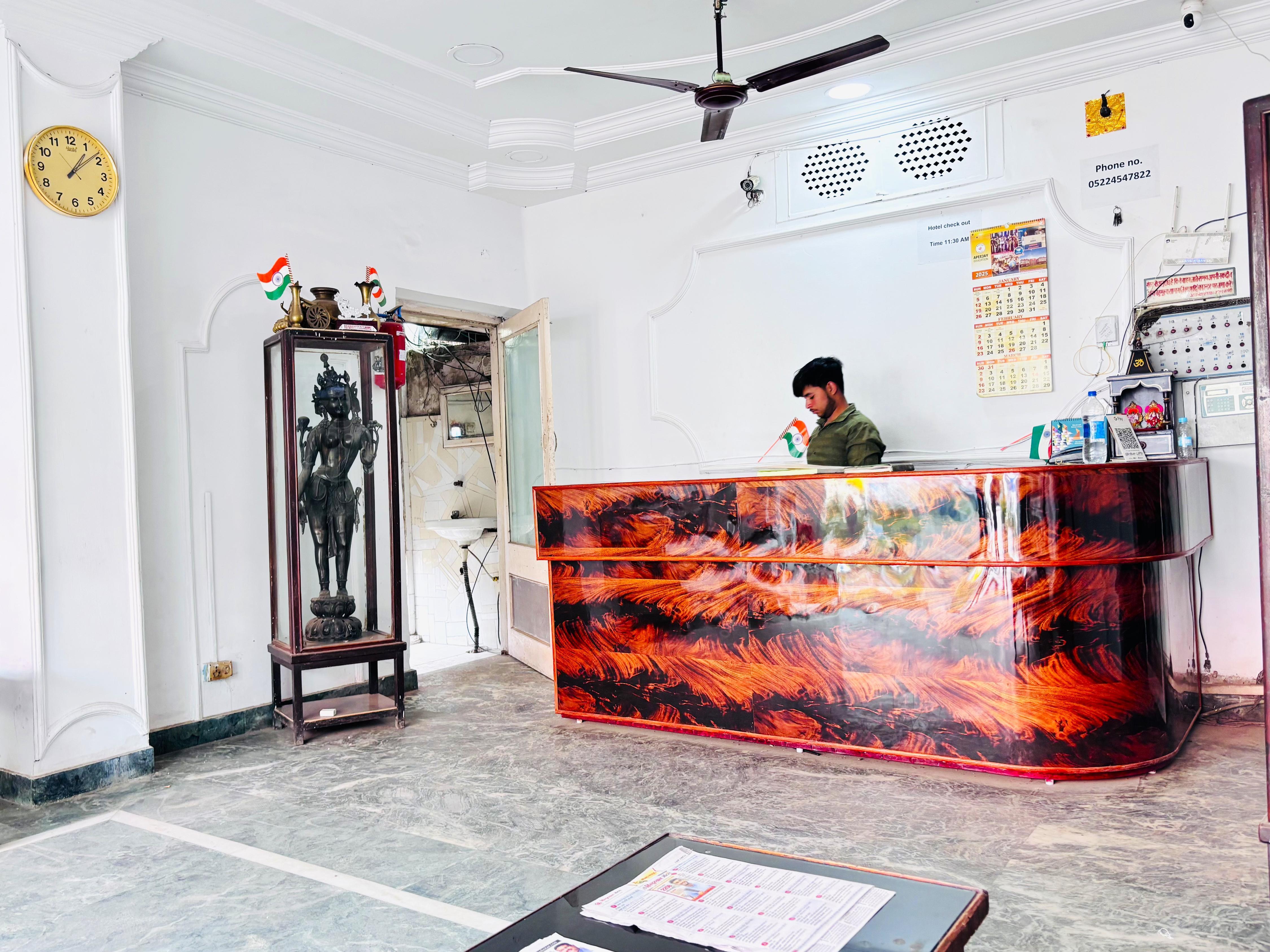 Kaveri Lodge | Basic Budget Rooms - Tap to explore photos