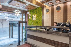 Royal Inn IGI  Airport Hotel