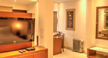 Red Brick | Home by Earthaa Escapes, Delhi Room Type - Suite Room