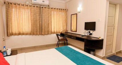 Hotel Geo - A Unit of Radiant Nest Pvt Ltd Room Type - Easy Stay AC Room |Free early check-in from 7 AM onwards Hotel Geo - A Unit of Radiant Nest Pvt Ltd Room Type - Easy Stay AC Room |Free early check-in from 7 AM onwards