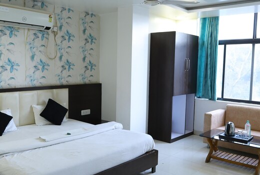 Hotel Vallabh Vilas