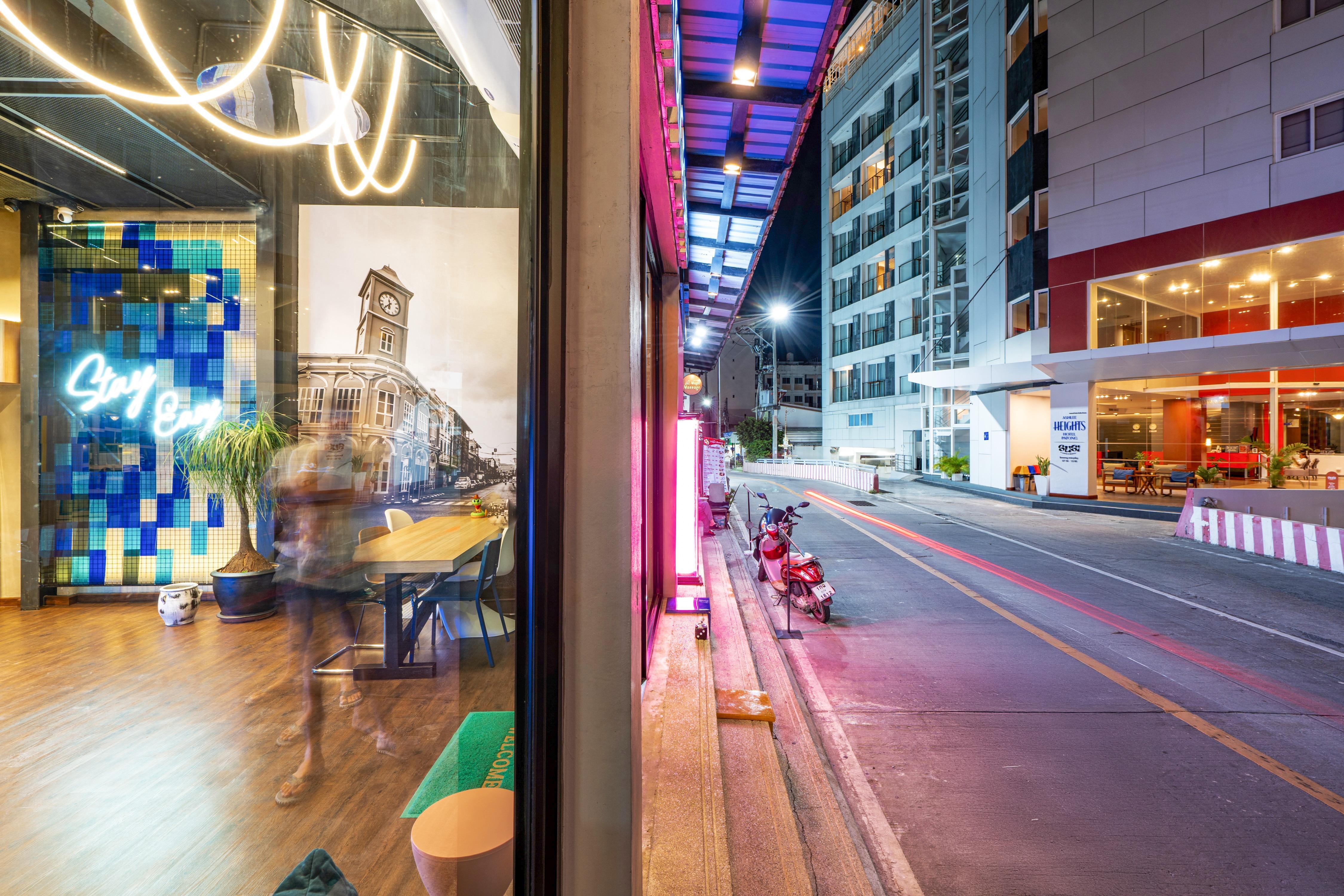 Patong Poshtel - Tap to explore photos