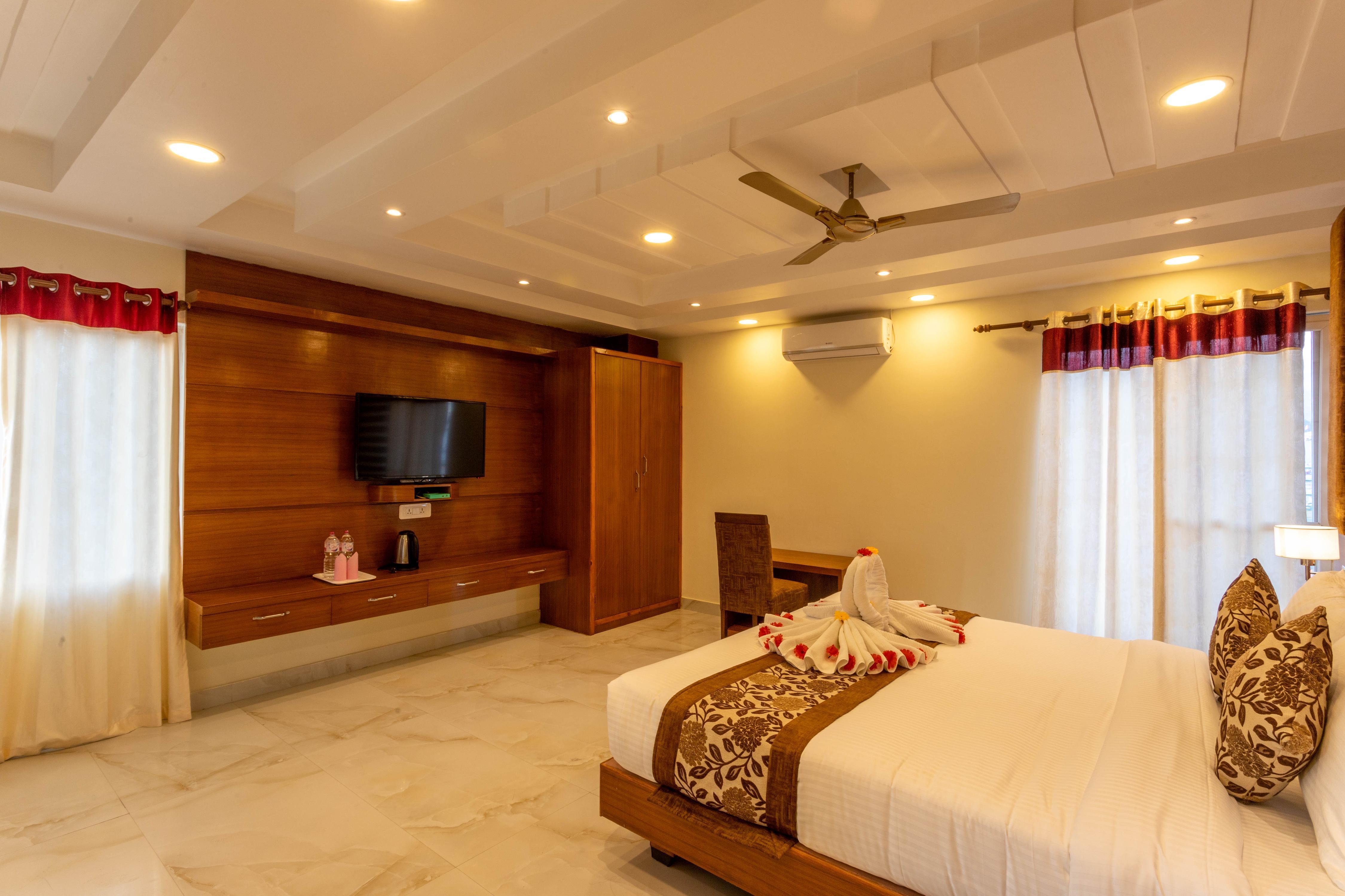 Hotel Mahadev Inn Pokhara - Tap to explore photos