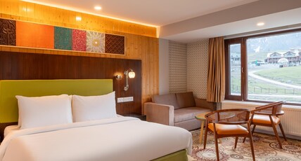 Country Inn & Suites by Radisson Sonamarg Room Type - Junior Suite Country Inn & Suites by Radisson Sonamarg Room Type - Junior Suite