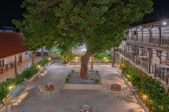 Tree of Life Darbargadh, Dared