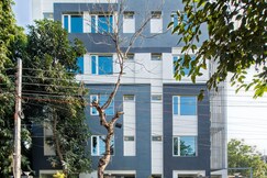 ROSASTAYS Gurugram Sec 31