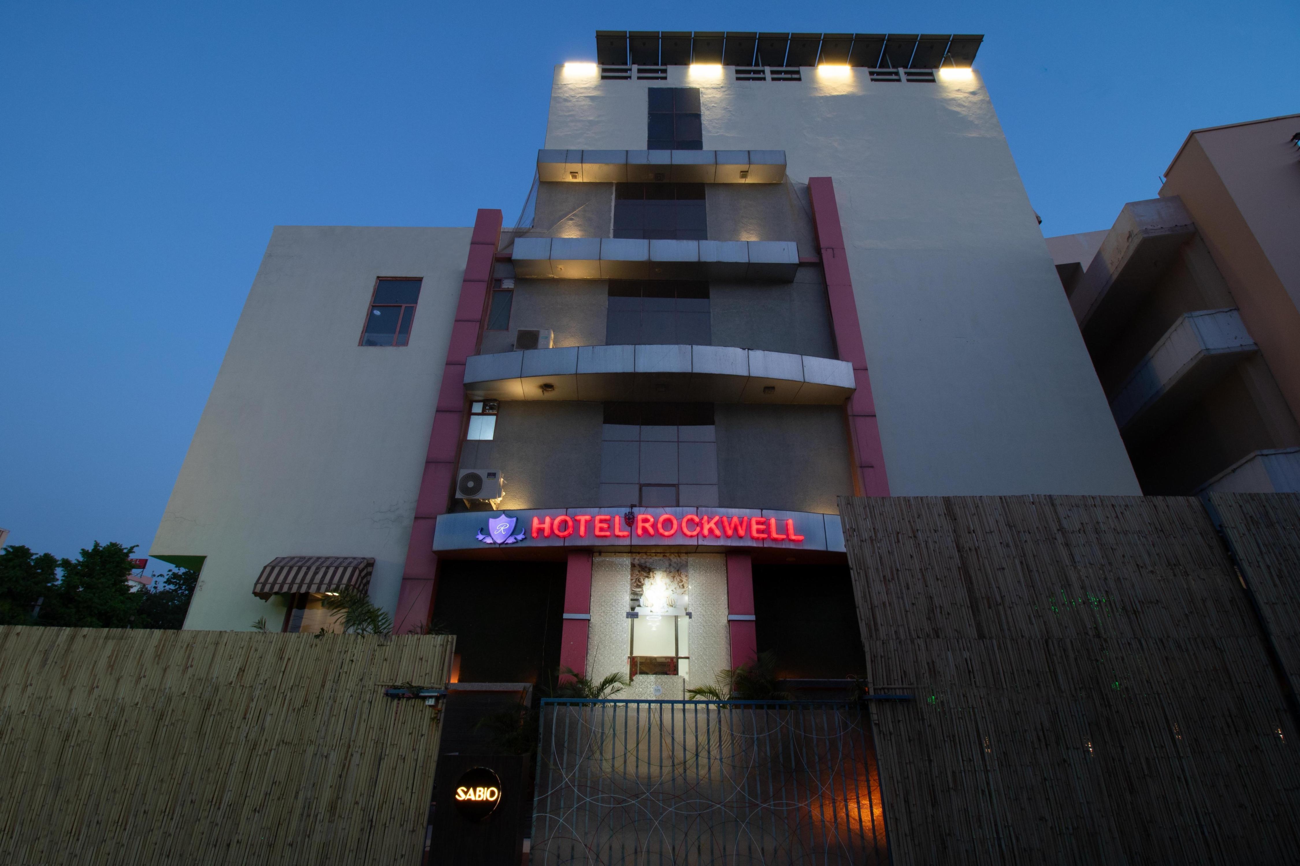 Treebo New Rockwell Vivek Vihar - Tap to explore photos