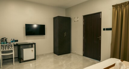 D7 La Serene Room Type - Deluxe Double Room with Patio