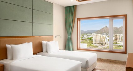 Howard Johnson by Wyndham Udaipur Roop Nagar Room Type - 2 Twin Beds, Deluxe Room, Non-Smoking Howard Johnson by Wyndham Udaipur Roop Nagar Room Type - 2 Twin Beds, Deluxe Room, Non-Smoking