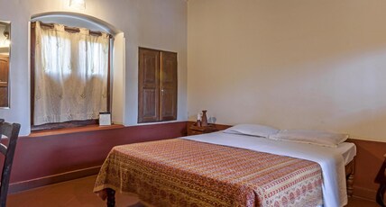 Krishna Vilas Heritage Home Room Type - Deluxe Double Chembarathi