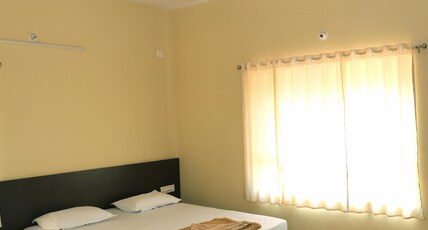 Hornadu Sanman Residency Room Type - Deluxe Room
