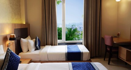 THE ELEGANCE Room Type - Premium Room