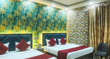 Hotel Volga Deluxe Room Type - Family Suites (2 King Bed with Balcony)