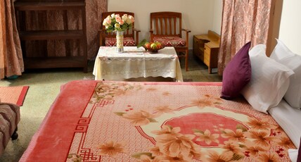 Solan Retreat Room Type - QUEENS ROOM