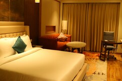 Dreamz Inn & Suites