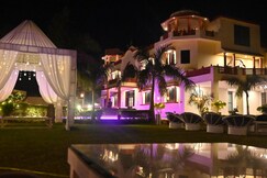 The Quila Camps & Resort