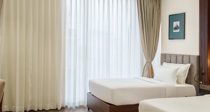 Oraka by My Downtown Aura Hotel Room Type - Premium City view Twin Bed Room