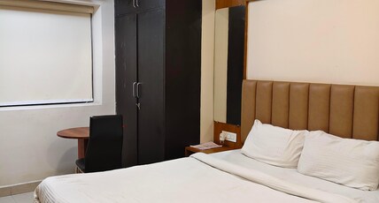 Stay Villa Royal Room Type - Standard AC Room