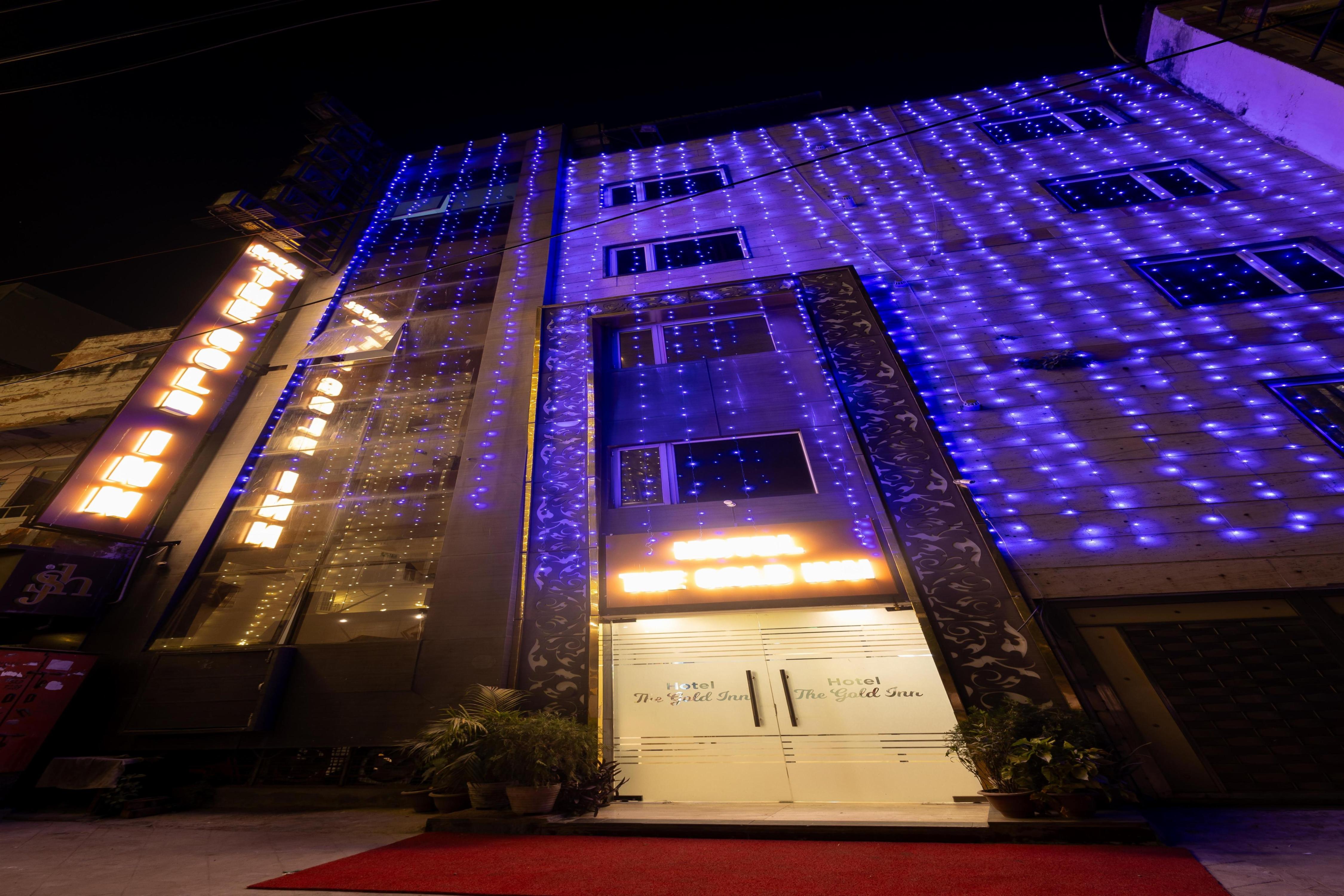 Hotel The Gold Inn Karol Bagh Delhi - Tap to explore photos