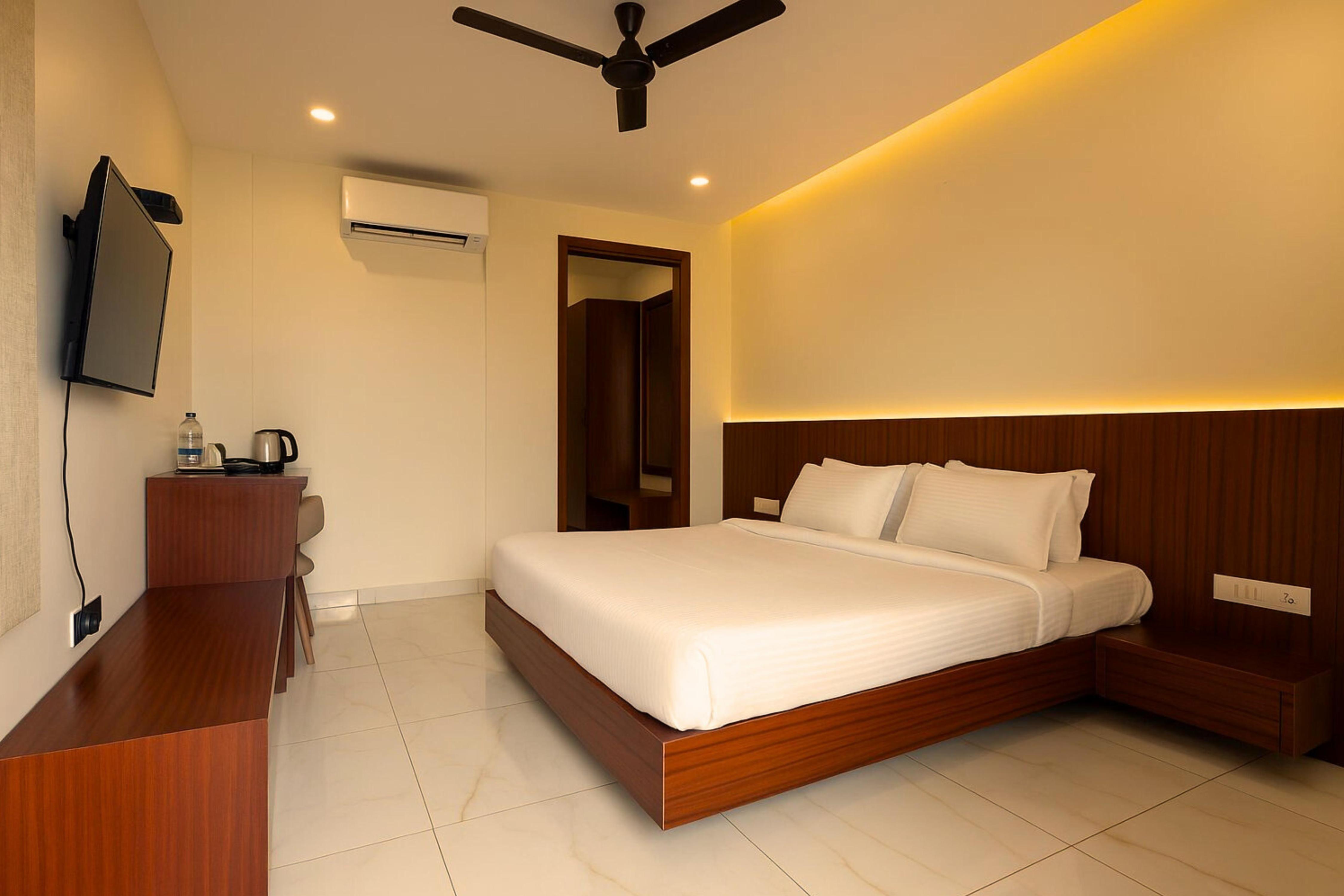 Veerdency Luxury Resort Room Type - Executive Room Garden view or Courtyard view