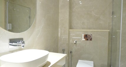 Hotel BR GRAND | 2KM FROM GOLDEN TEMPLE Room Type - SUPER DELUXE ROOM