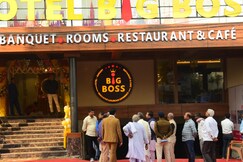 HOTEL BIG BOSS