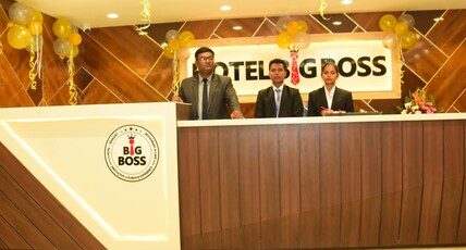 HOTEL BIG BOSS Room Type - Deluxe Room