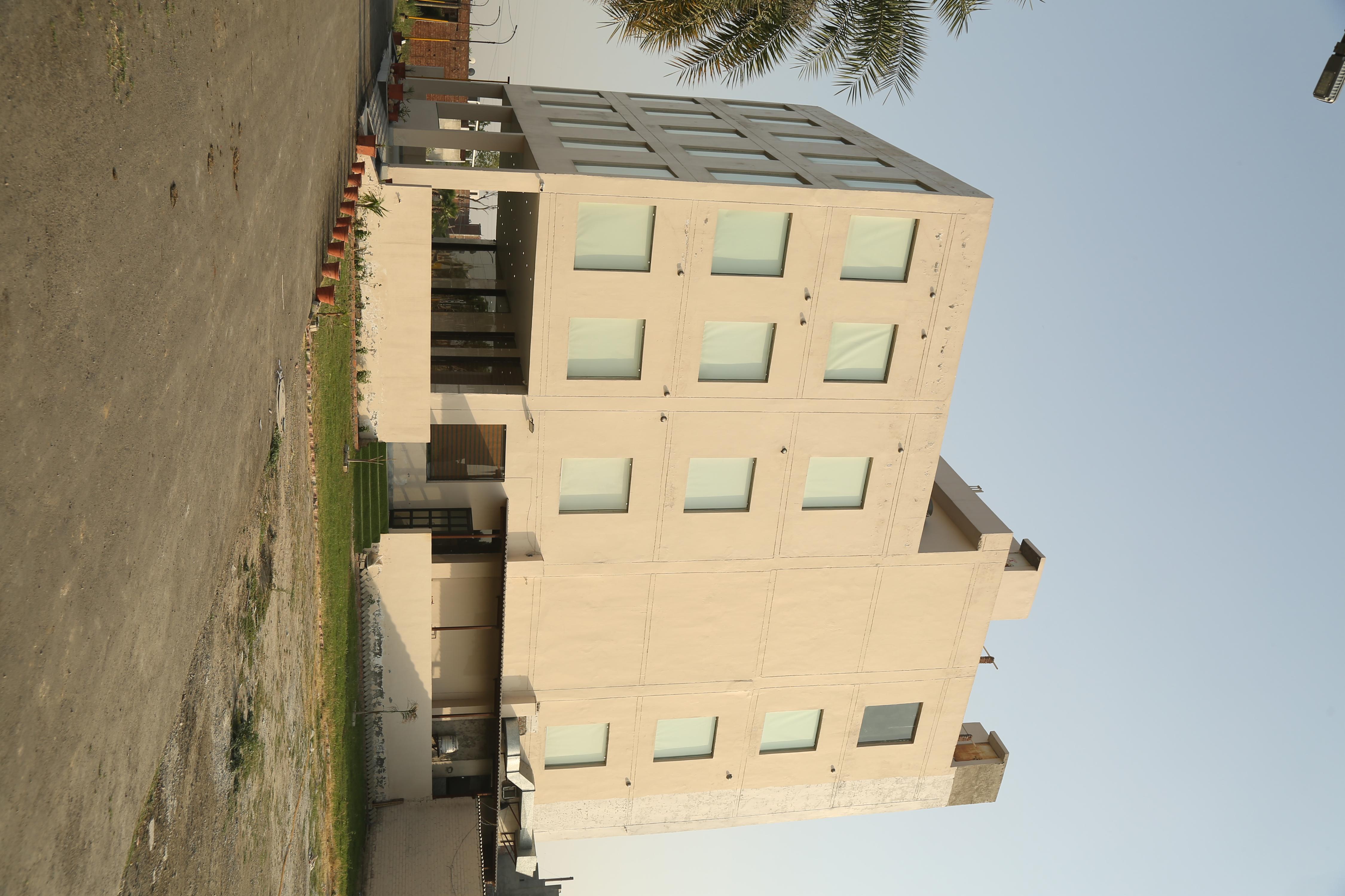 Comfort Hotel By Choice Hotels - Tap to explore photos