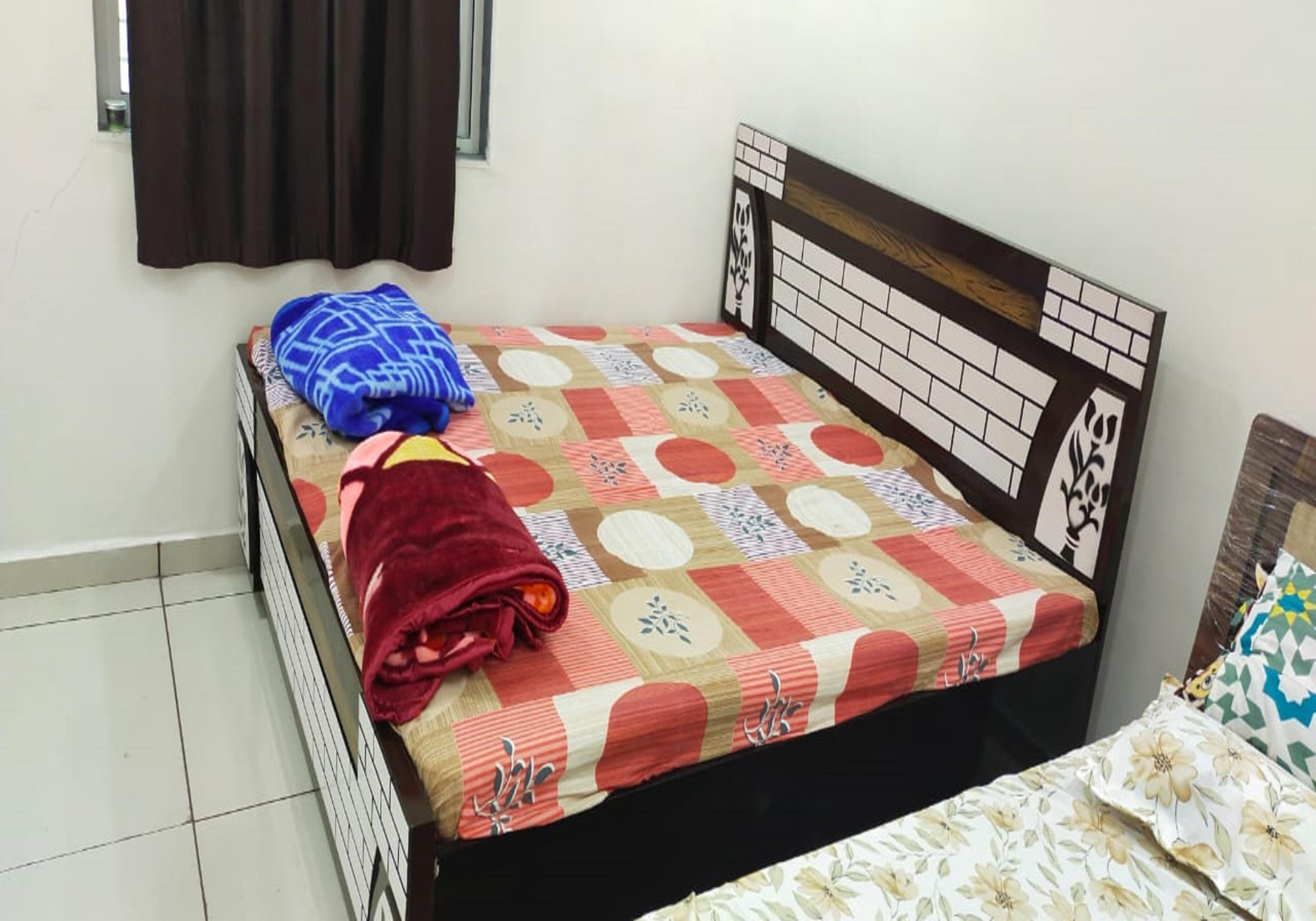 shree Jalaram homestay - Tap to explore photos