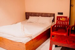 Gajraj Lodging and bar